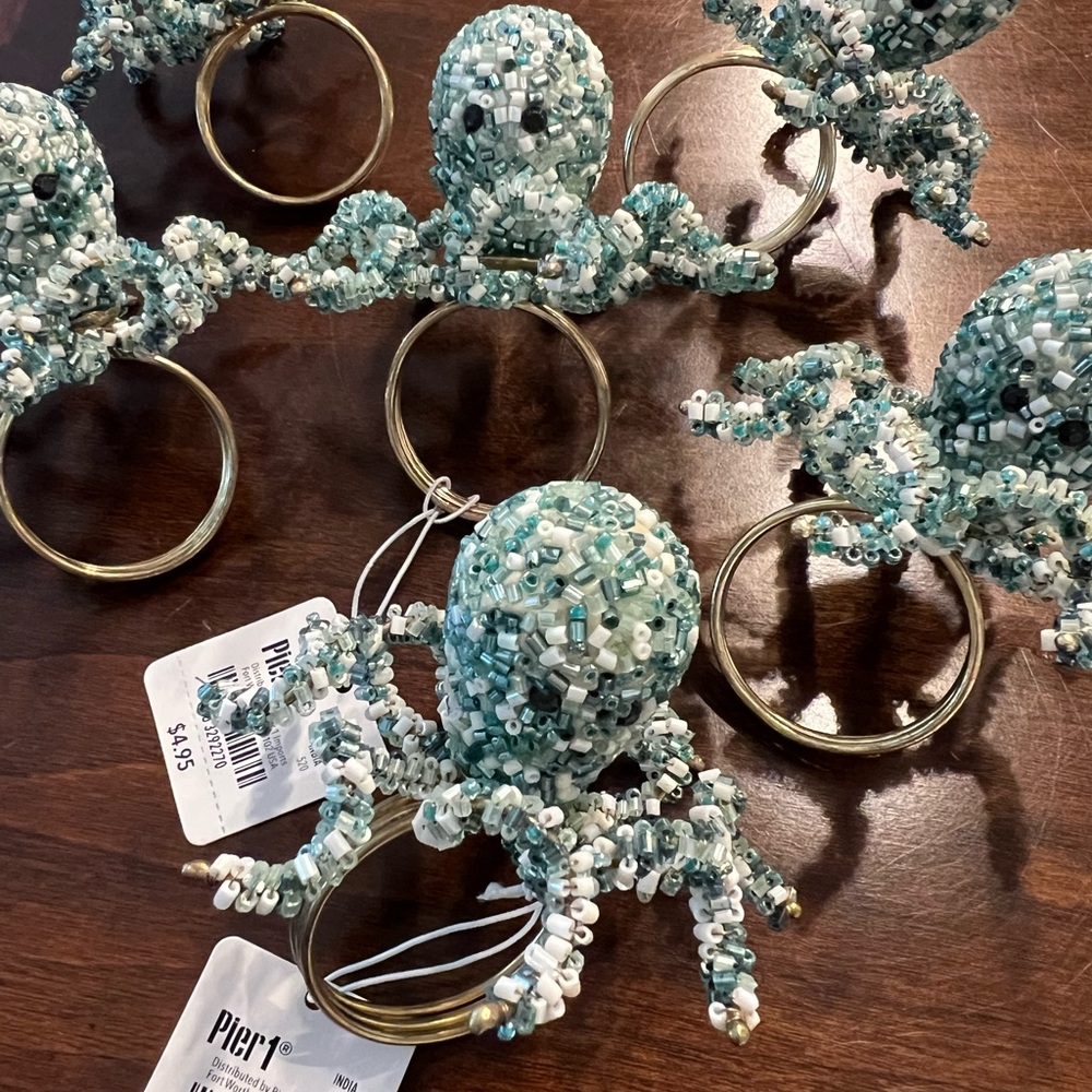 Pier 1 Green and White Beaded Octopus Napkin Rings (6)